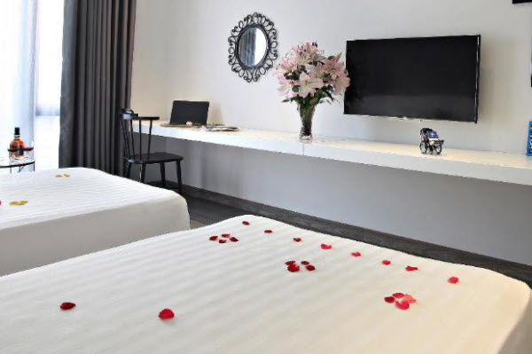 Ping Hotel - Khách sạn gần trường Marie Curie Hà Nội